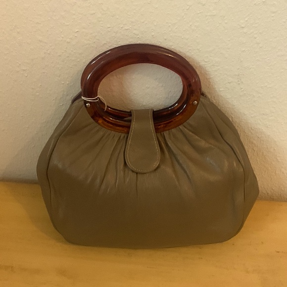 Handbags - Vintage bag with lucite brown handles